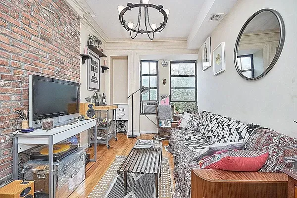 Rented by Urban Pads | media 9