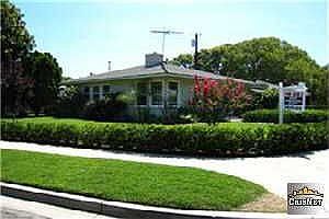 BEAUTIFUL CORNER LOT