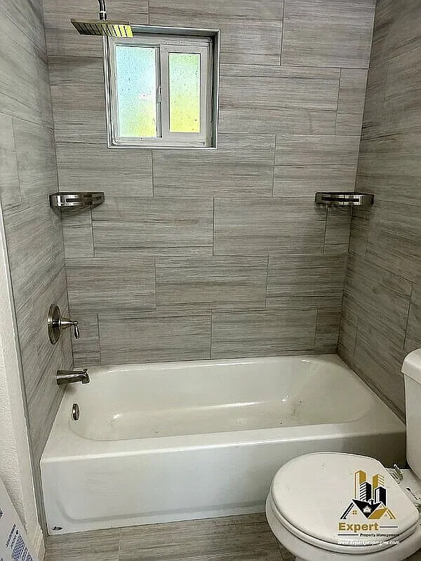 2 bed, 1.0 bath, $2,000 — Photo 3