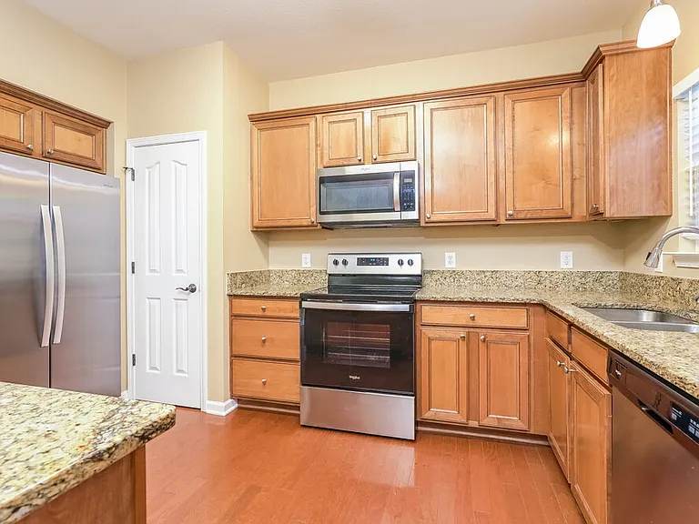 4988 Old Towne Village Cir — Photo 9
