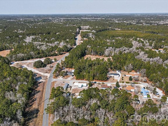 3rd image of 740 Buckhorn Dr SW