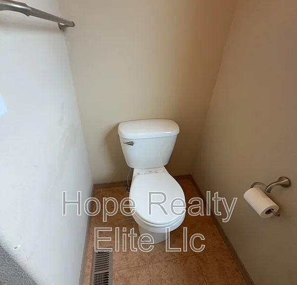 10931 Glen Canyon Dr — Photo 16