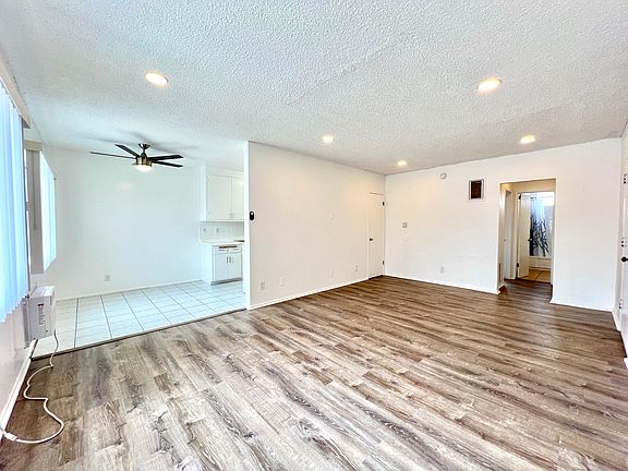 5th image of 12534 Roscoe Blvd #Dad17c5da