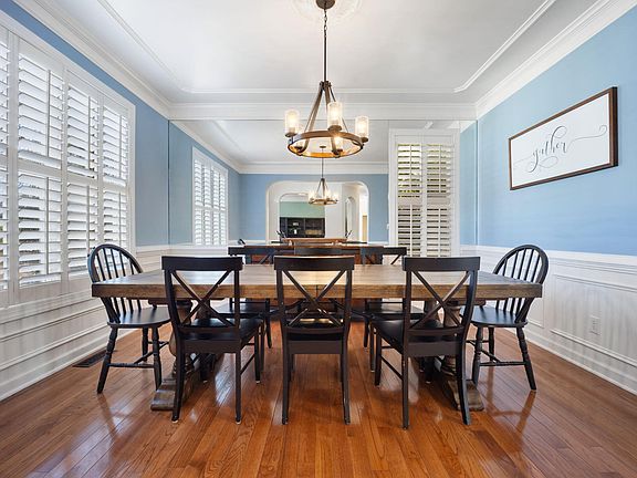 4th image of 5516 Colonial Oaks Dr