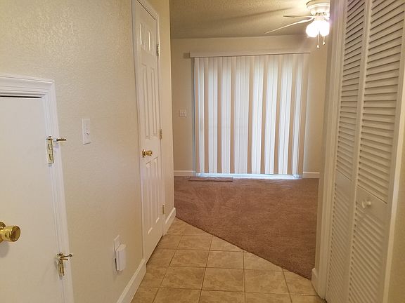 5th image of 7246 N Rosemont Dr