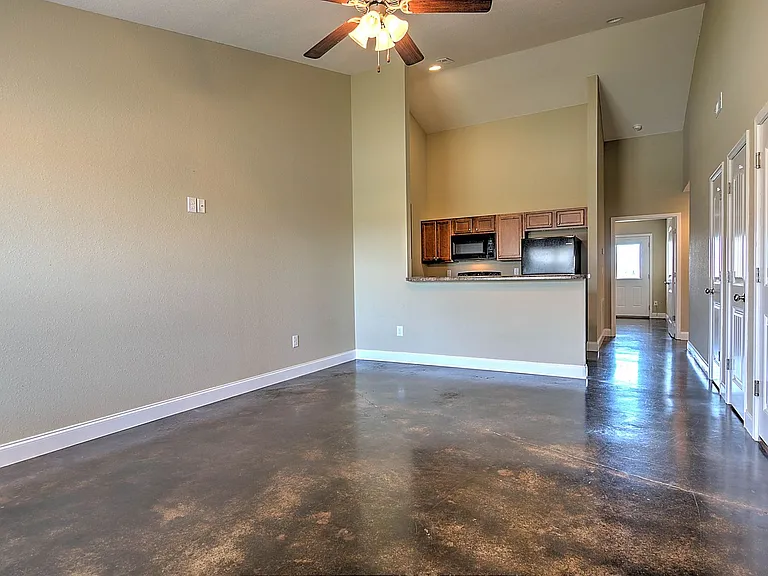 73 Sutter Pl — Photo 3
