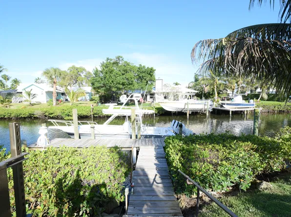4050 SE Whiticar Way, Stuart, FL 34997