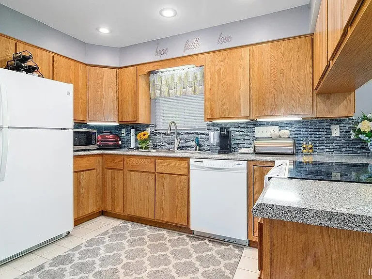 506 N Adams St #C — Photo 7