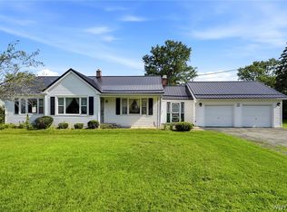 7304 Michael Rd, Orchard Park, NY 14127