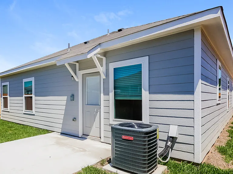16430 Honeysuckle Hill Dr — Photo 18
