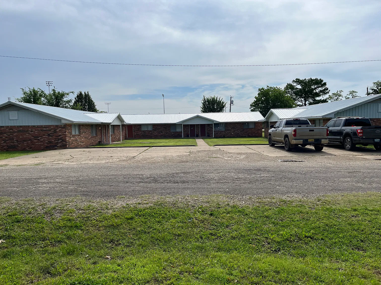 2 bed, 900 sqft, $800 — Photo 1