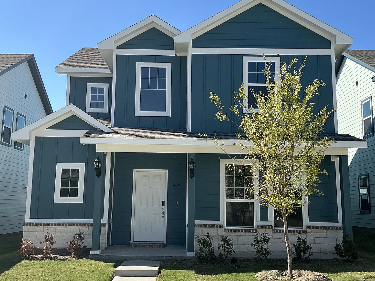 404 Pasque Rd — Photo 1