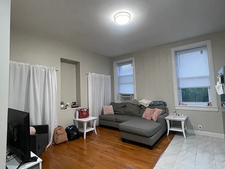 3222 Powelton Ave #2F — Photo 16