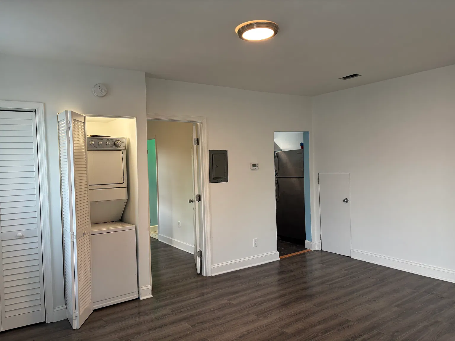 1 bed, $1,000 — Photo 3
