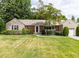 55 Morningside Dr, Ossining, NY