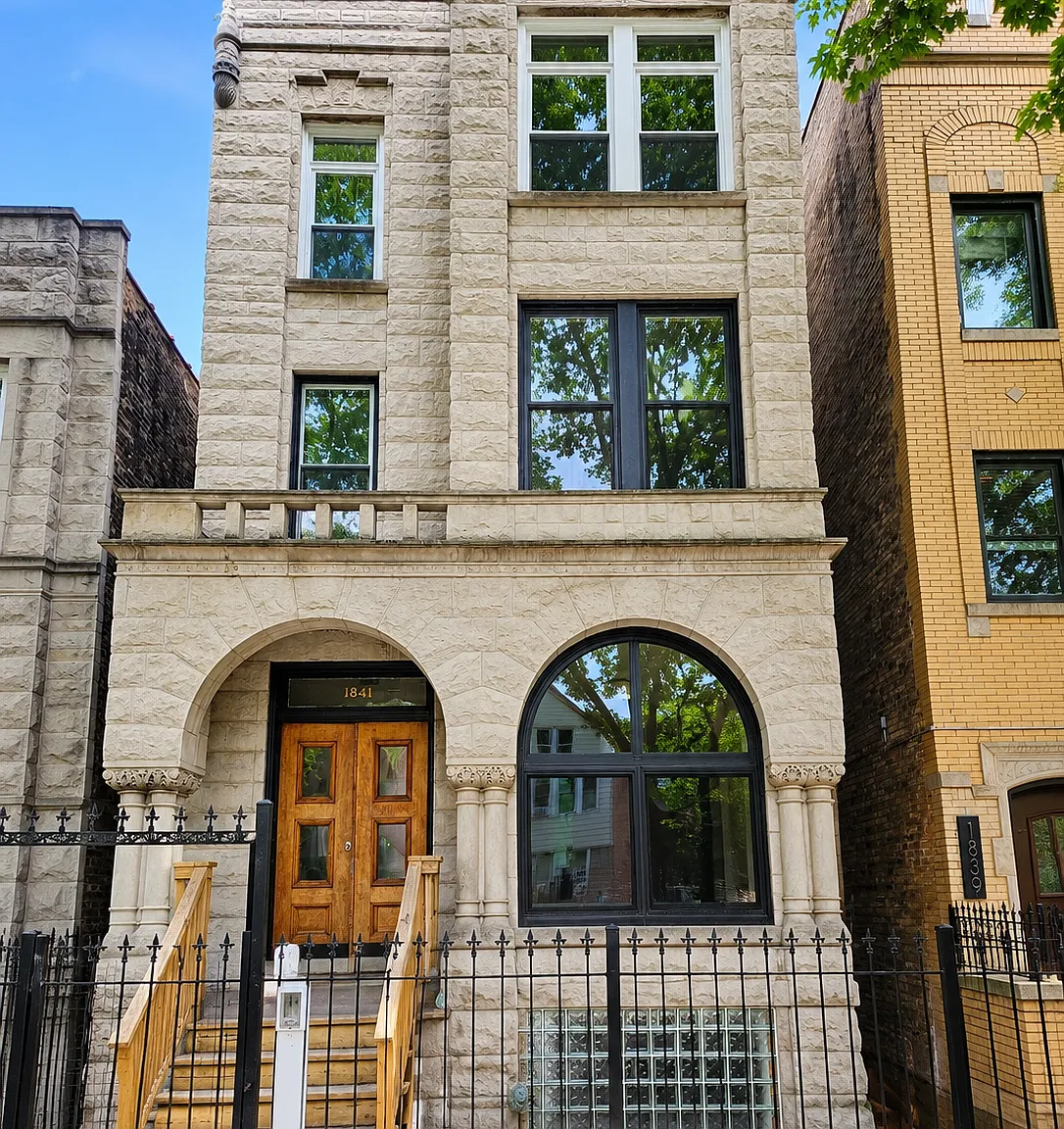 3 bed, 1100 sqft, $2,900 — Photo 2