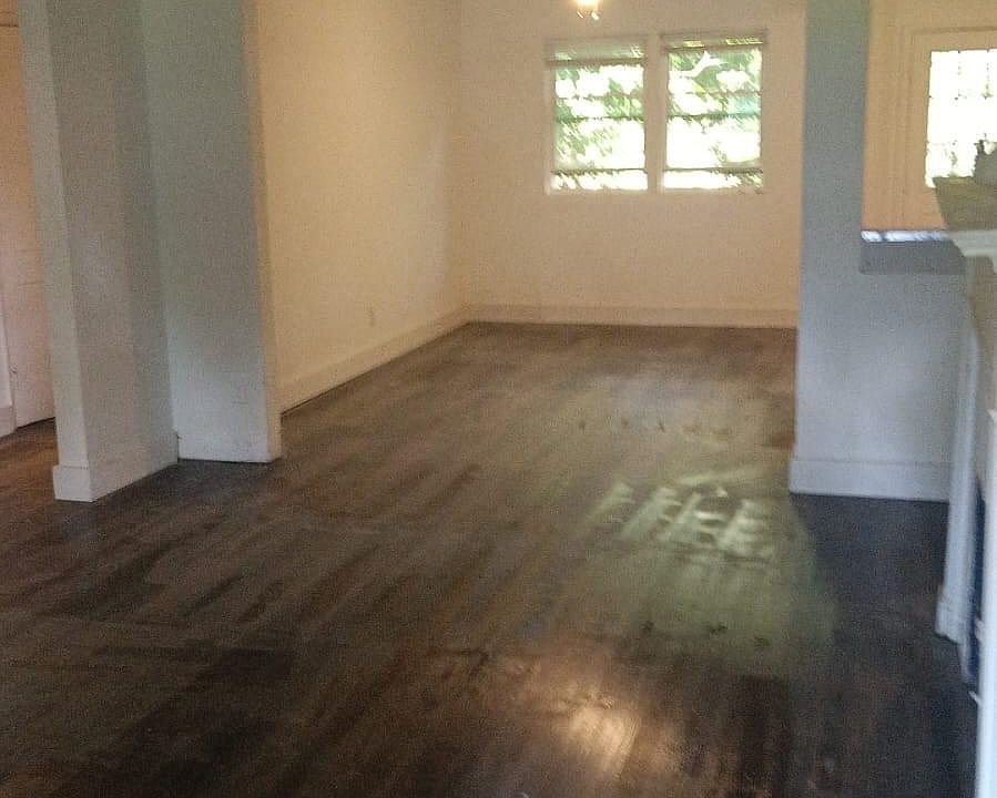 1st image of 2311 Redwood Dr