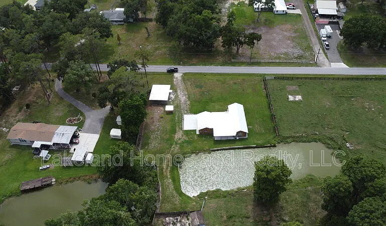 210 Josh Reynolds Rd — Photo 4