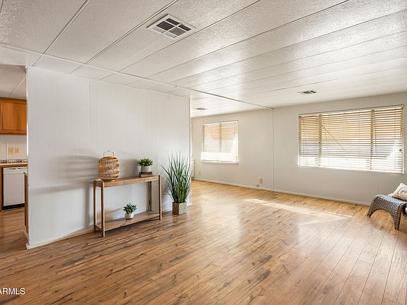 3rd image of 4933 E Ironwood Cir