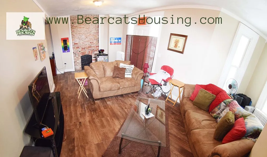 66 Front - House - 1 — Photo 4