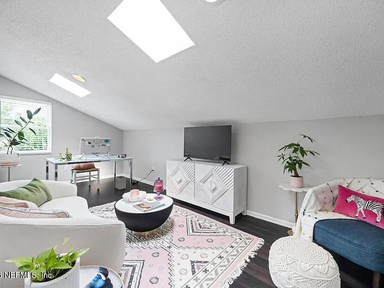 14352 Crystal Cove Dr S — Photo 29