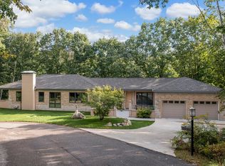 5930 Westward Psge, Harbor Springs, MI 49740