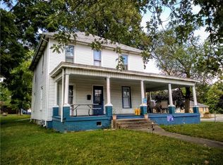 525 E Wood St, Paris, IL 61944