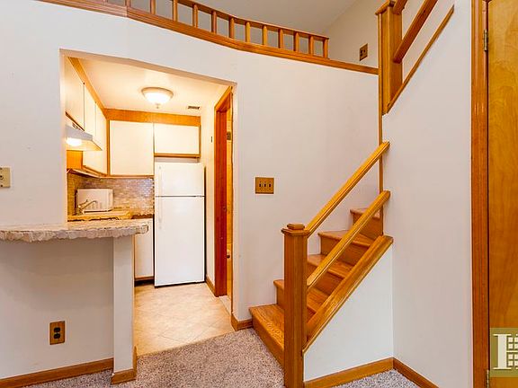 3rd image of 125 W 75th St APT 3