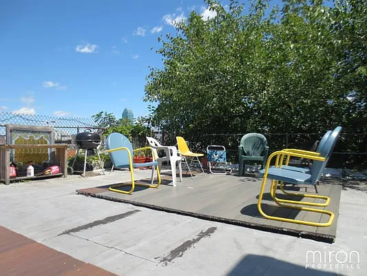 Rented by Miron Properties | media 26