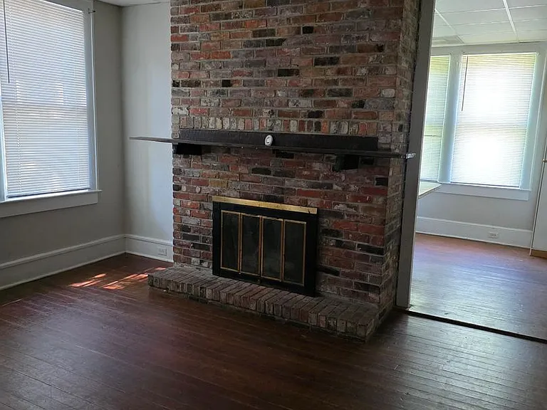 406 Park Ave — Photo 11