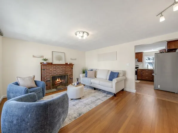 78 Walnut St, Belmont, MA 02478