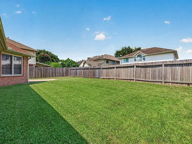 11814 Copperas Creek Dr — Photo 32