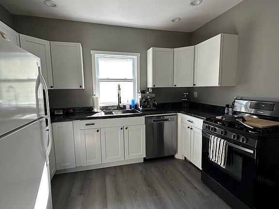 2nd image of 121 Pawnee Pkwy Unit 2