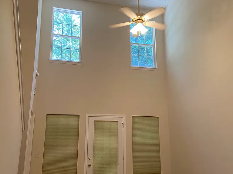 1149 Riverside Ter — Photo 6