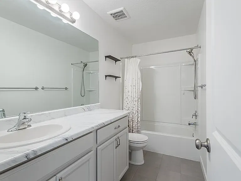 1546 W Parkview Dr — Photo 10