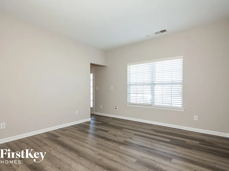 2024 Pheasant Glen Rd — Photo 4