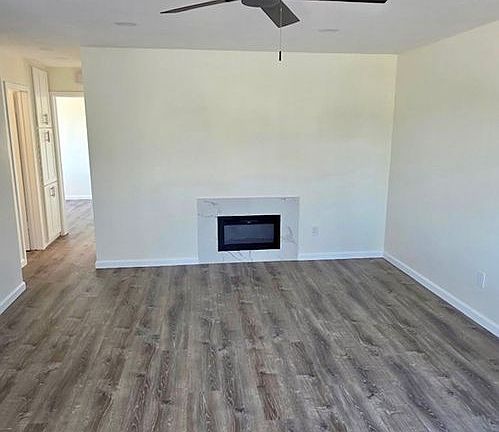3rd image of 4404 Dawes St