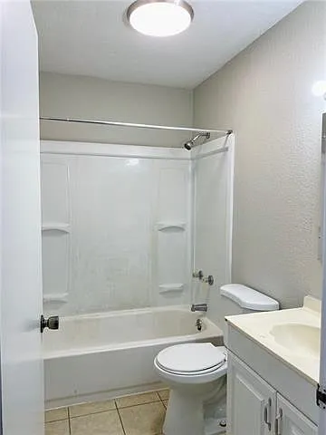 1411 Hooks Dr #B — Photo 15