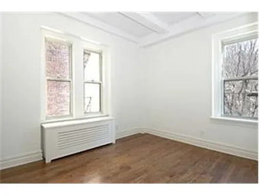 Rented by Douglas Elliman | media 14
