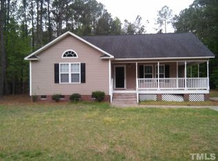106 Samuel Ln, Four Oaks, NC 27524