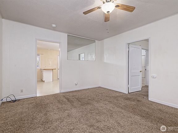3rd image of 1514 Summit Drive