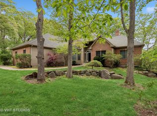 1302 Bradley Ct, Spring Grove, IL 60081