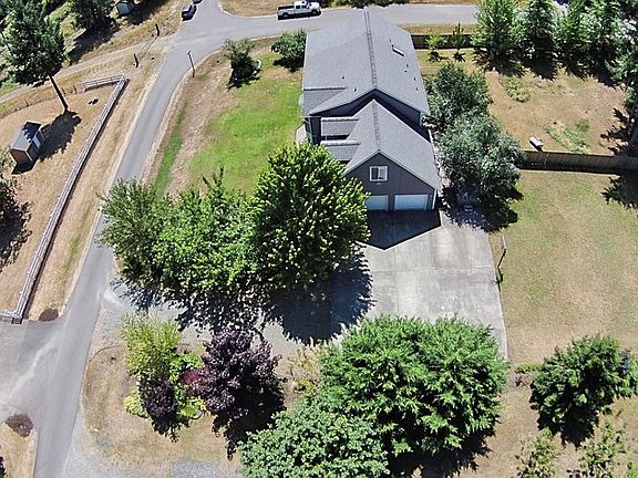 4th image of 6708 Appletree Ln NE