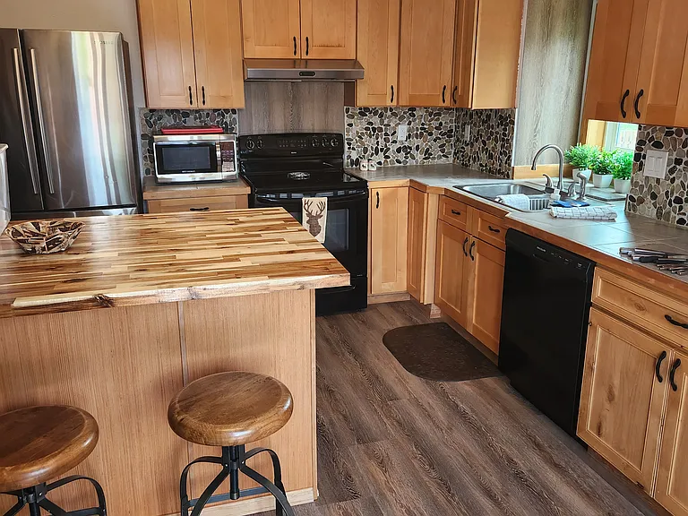 600 Mayfair Dr — Photo 5