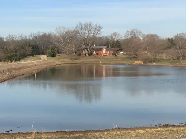 10035 W Lake Rd, Ozawkie, KS 66070