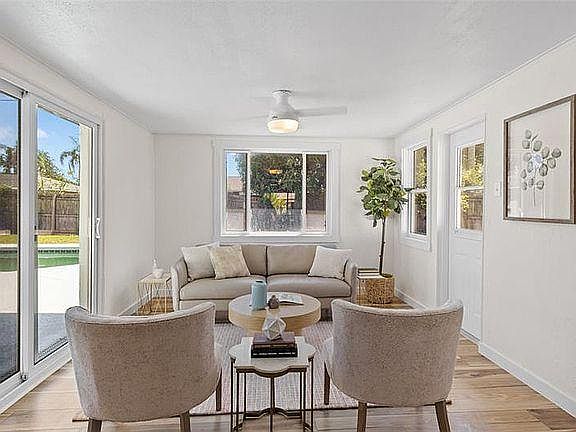 4th image of 4116A Yardley Ave N