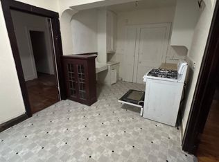 823 S 22nd St #1, Milwaukee, WI 53204