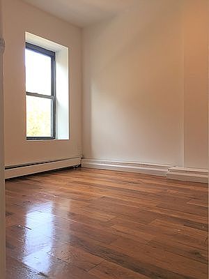 2nd image of 980 Dekalb Ave #3