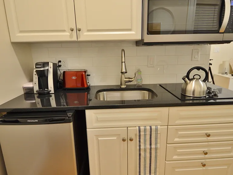 63 Burbank St #9 — Photo 5