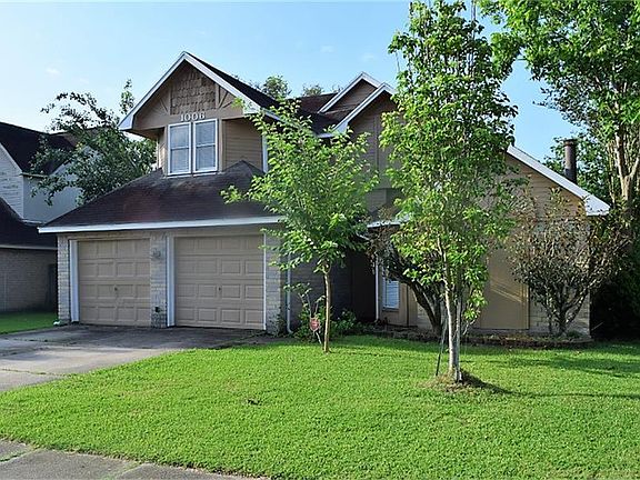 2nd image of 1006 Bayou Vista Dr